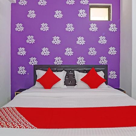 Hotel O Sparrow Nest Варанаси Екстериор снимка