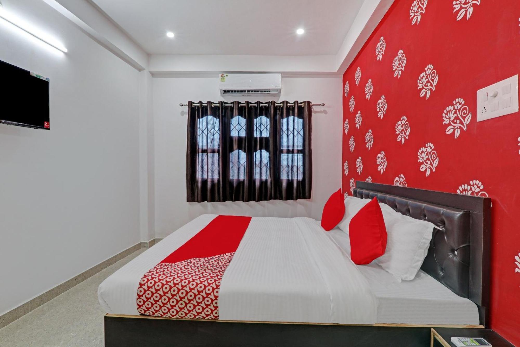 Hotel O Sparrow Nest Варанаси Екстериор снимка